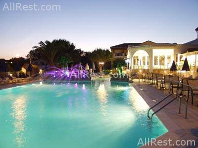 Dennys Inn Hotel 1